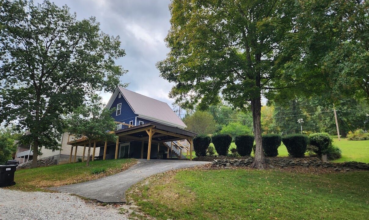 Photo of Outdoor in Caryville