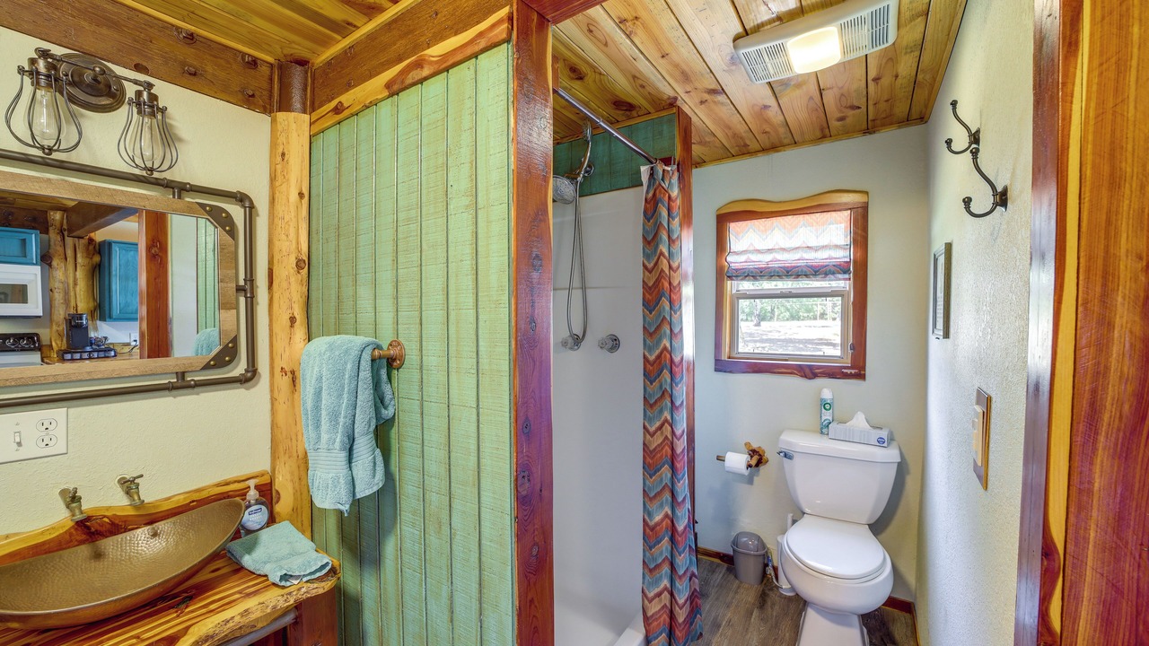 Photo of Bathroom in Tuskahoma