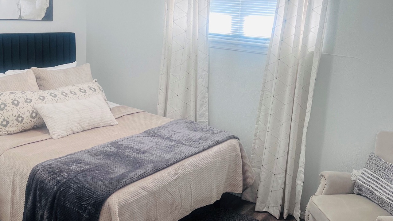 Photo of Bedroom in Enid