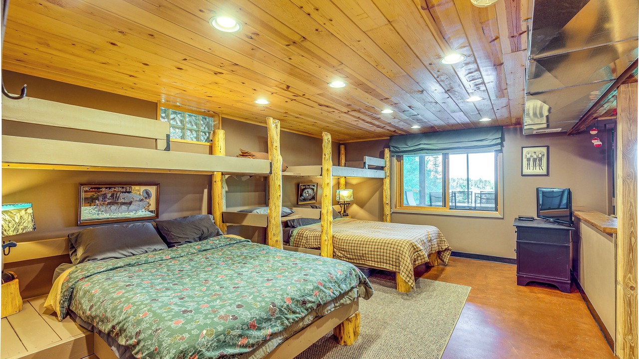 Photo of Bedroom in Townsend