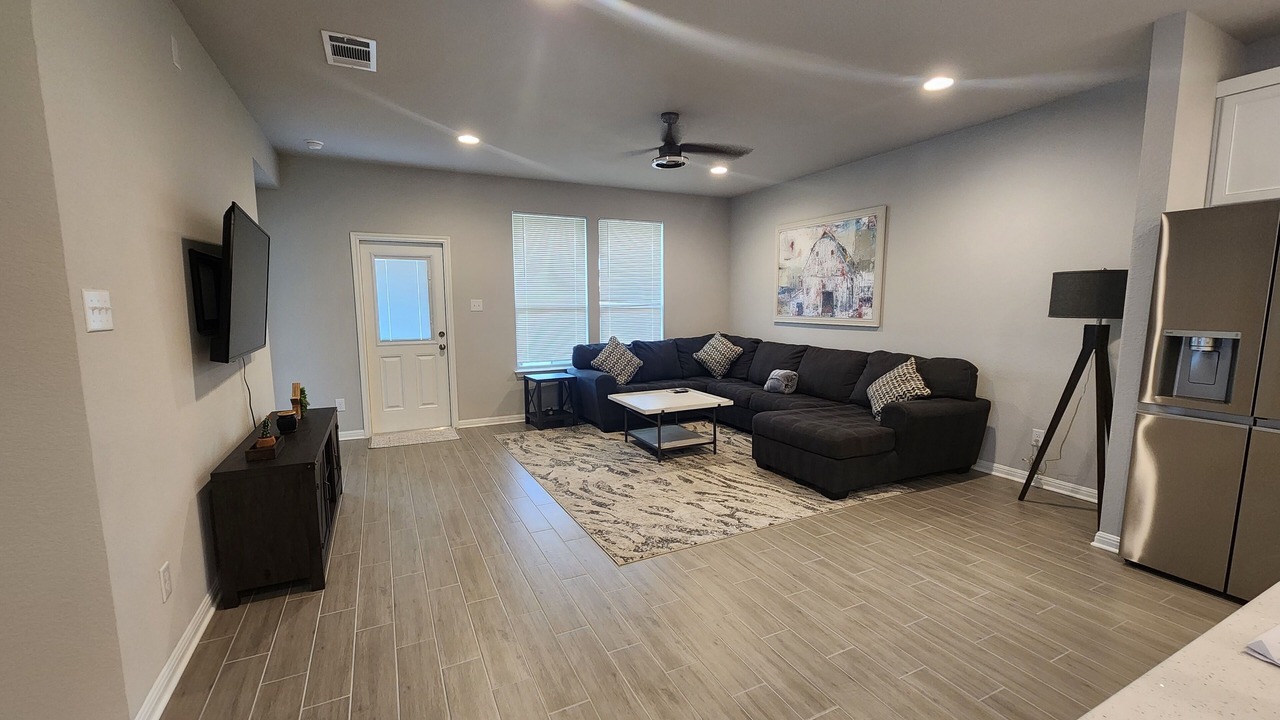 Photo of Livingroom in Williamson County