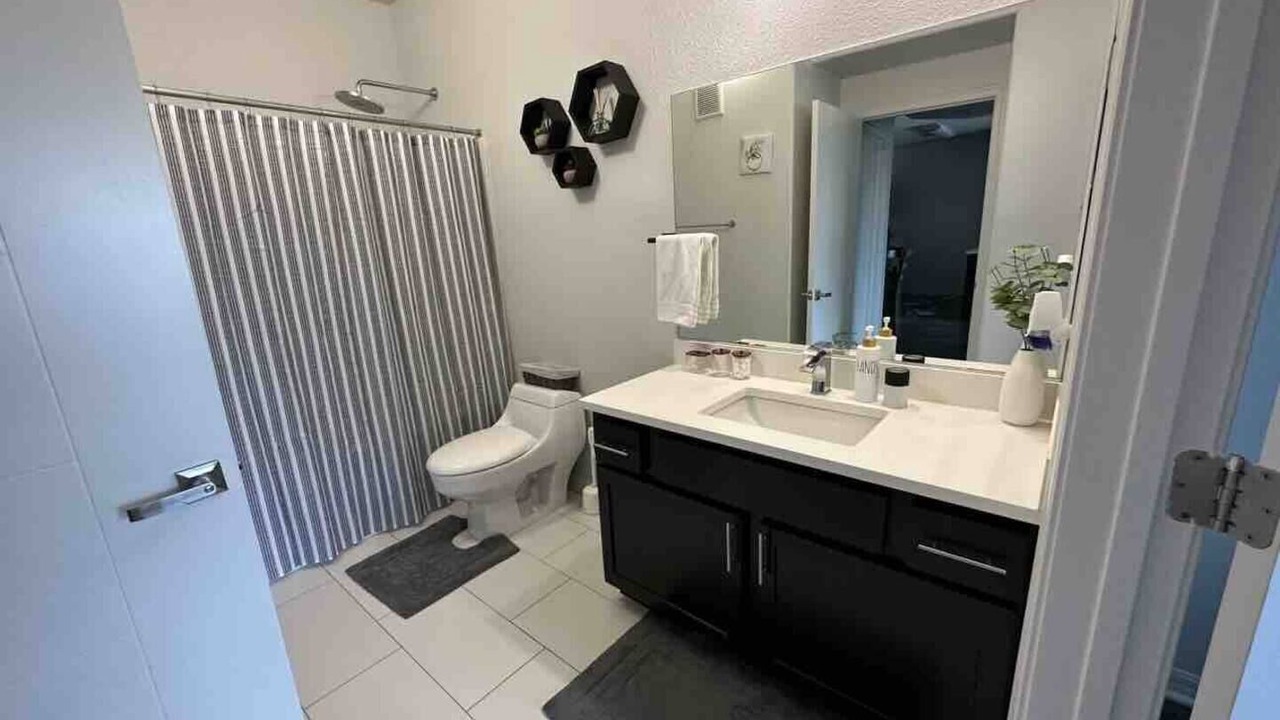 Photo of Bathroom in Silverado Ranch