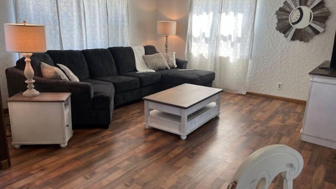 Photo of Livingroom in Max