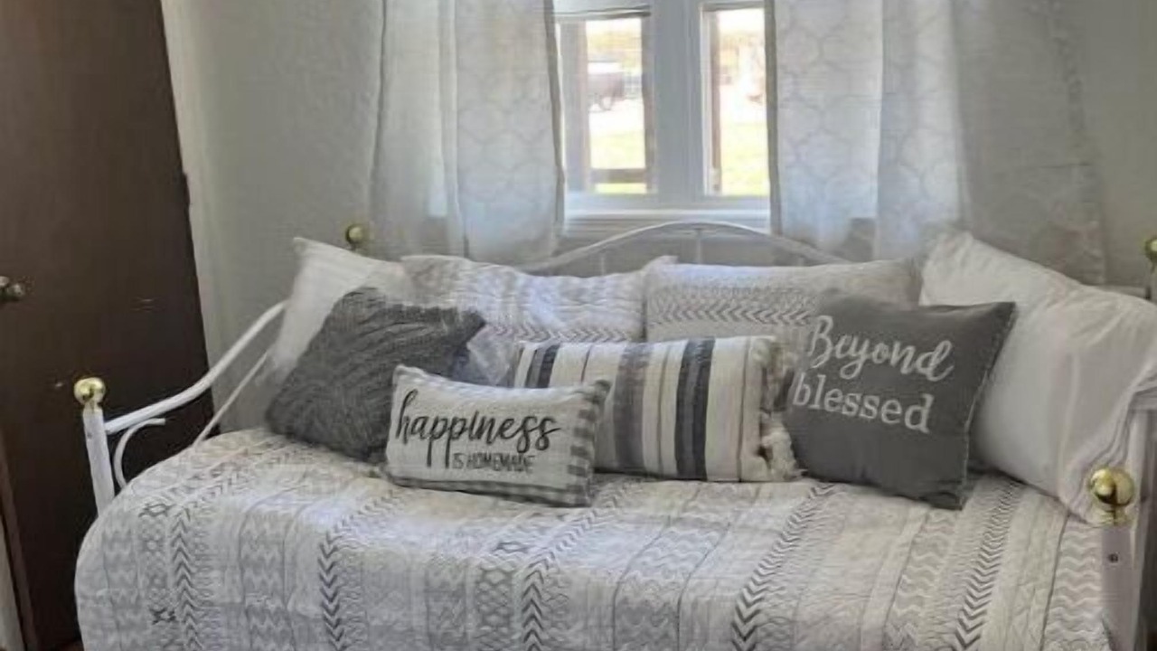 Photo of Bedroom in Max