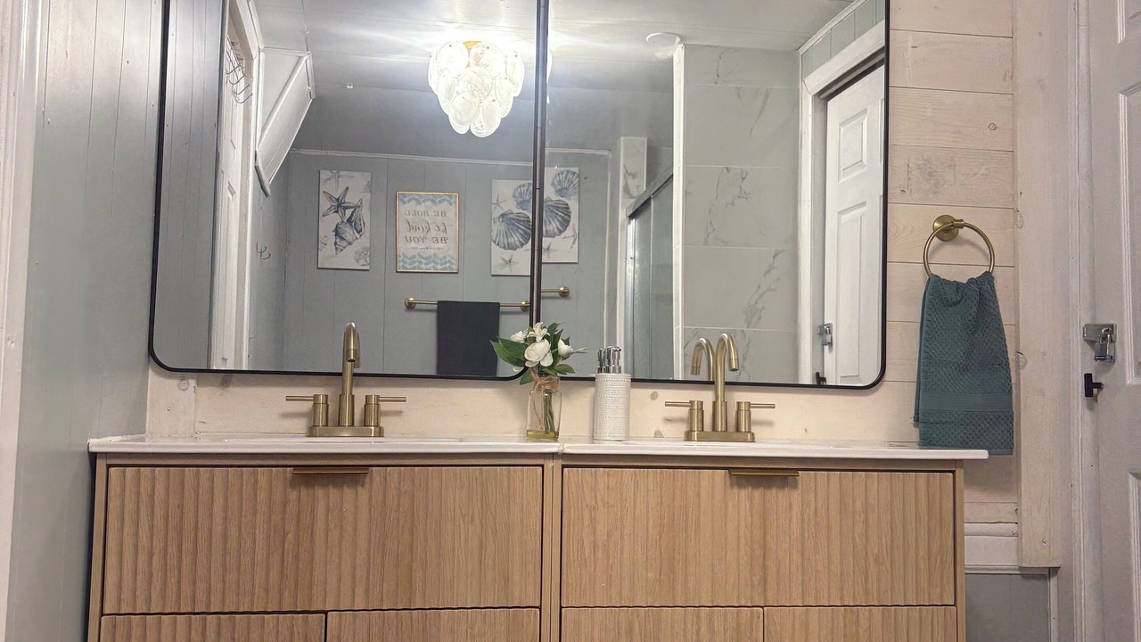 Photo of Bathroom in Bronson