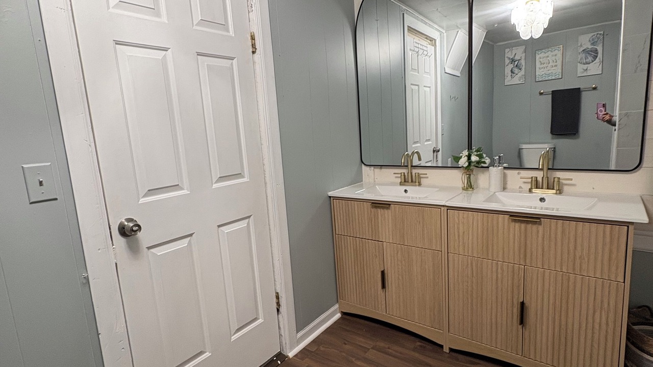 Photo of Bathroom in Bronson