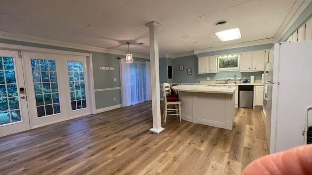 Photo of Others in Williamsburg