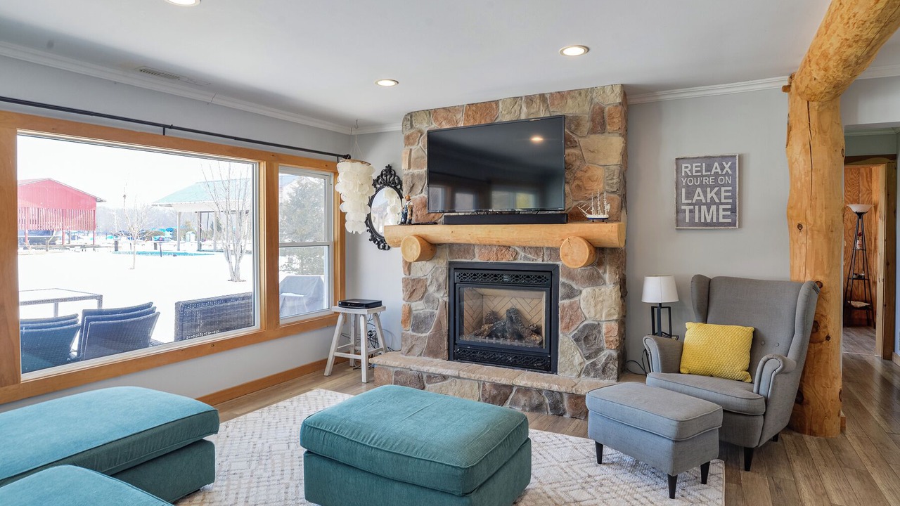 Photo of Livingroom in Ramara