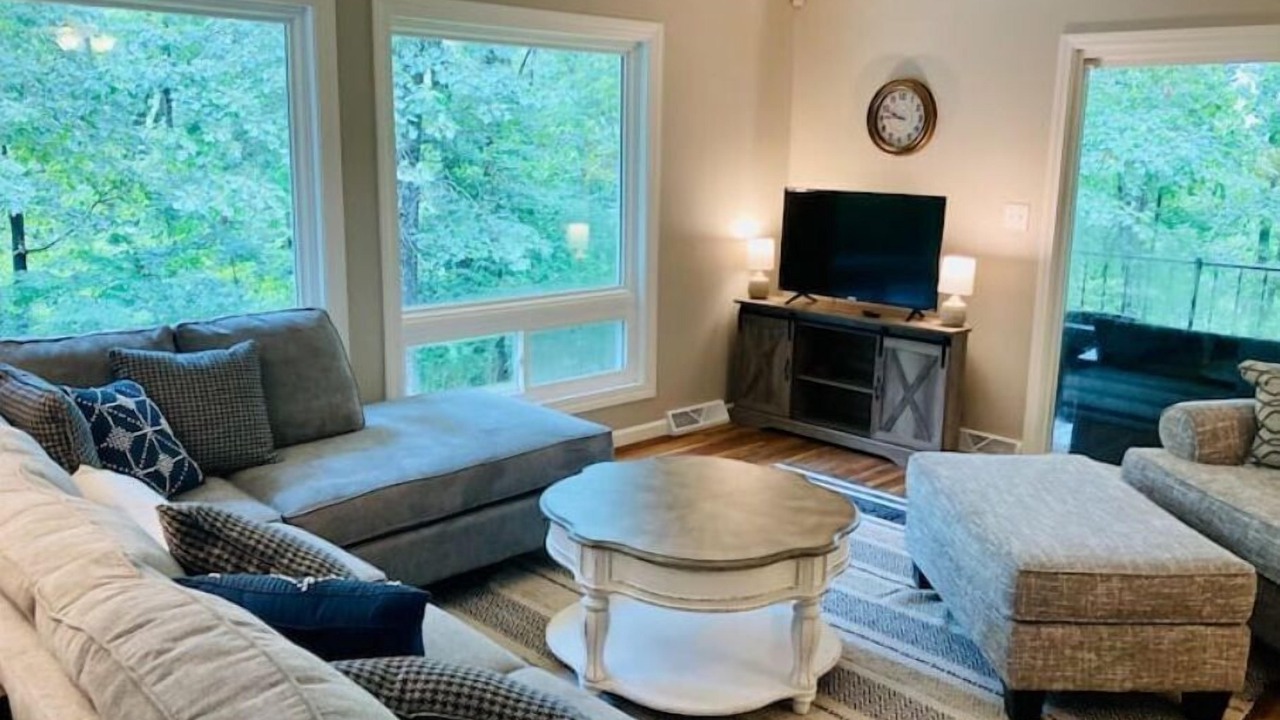 Photo of Livingroom in Kuttawa