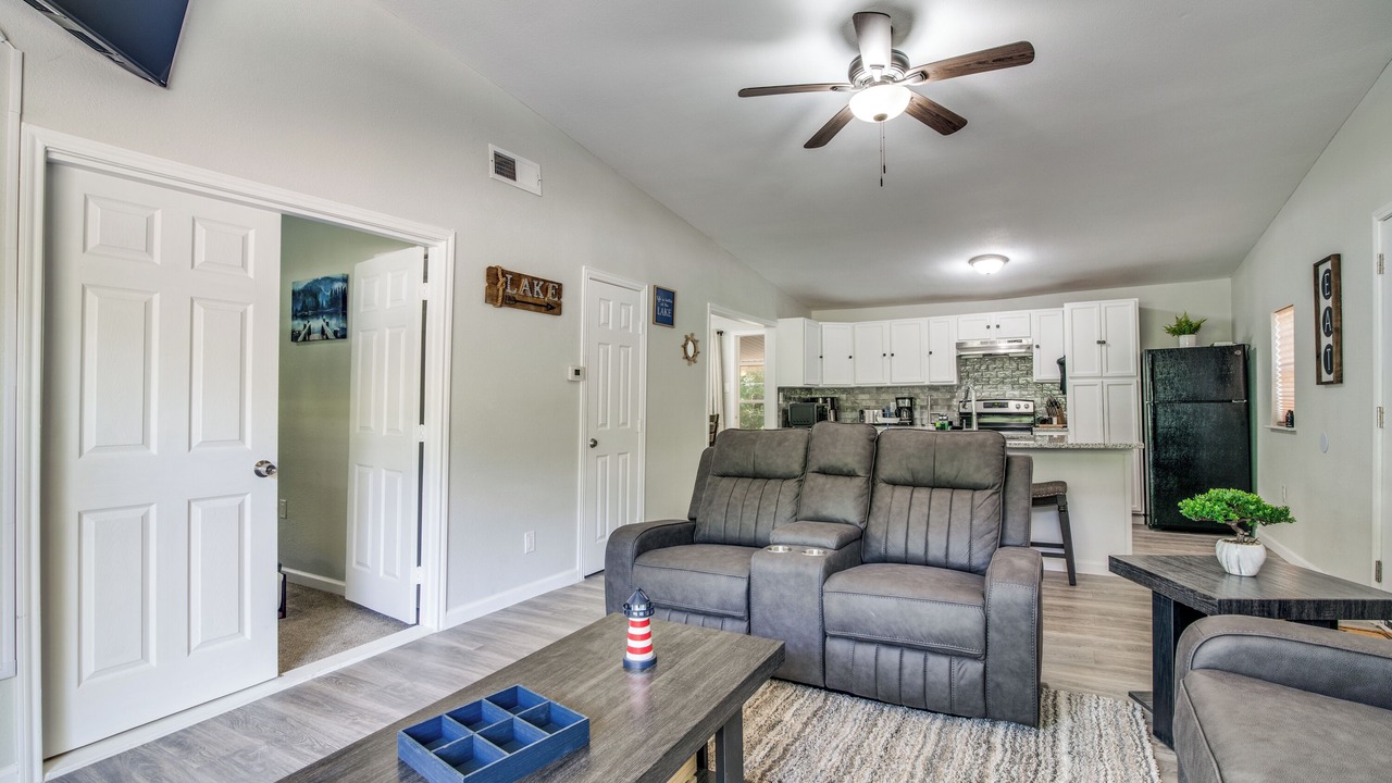 Photo of Livingroom in West Tawakoni