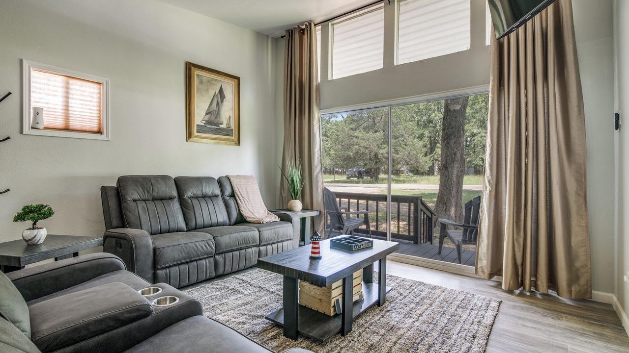 Photo of Livingroom in West Tawakoni