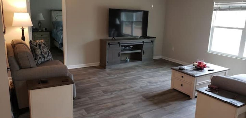 Photo of Livingroom in Foley