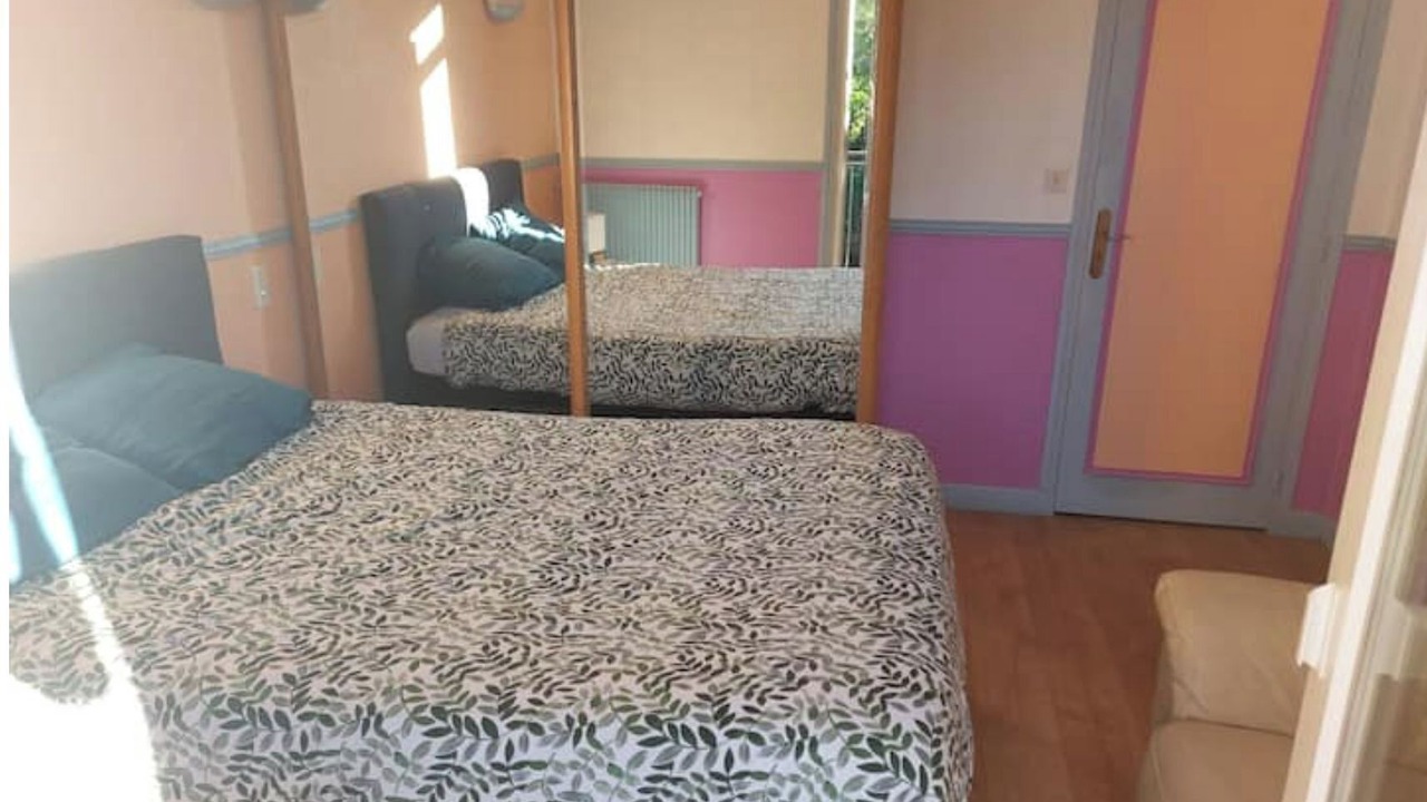 Photo of Bedroom in Arenes Romaines - Saint-Martin-du-Touch