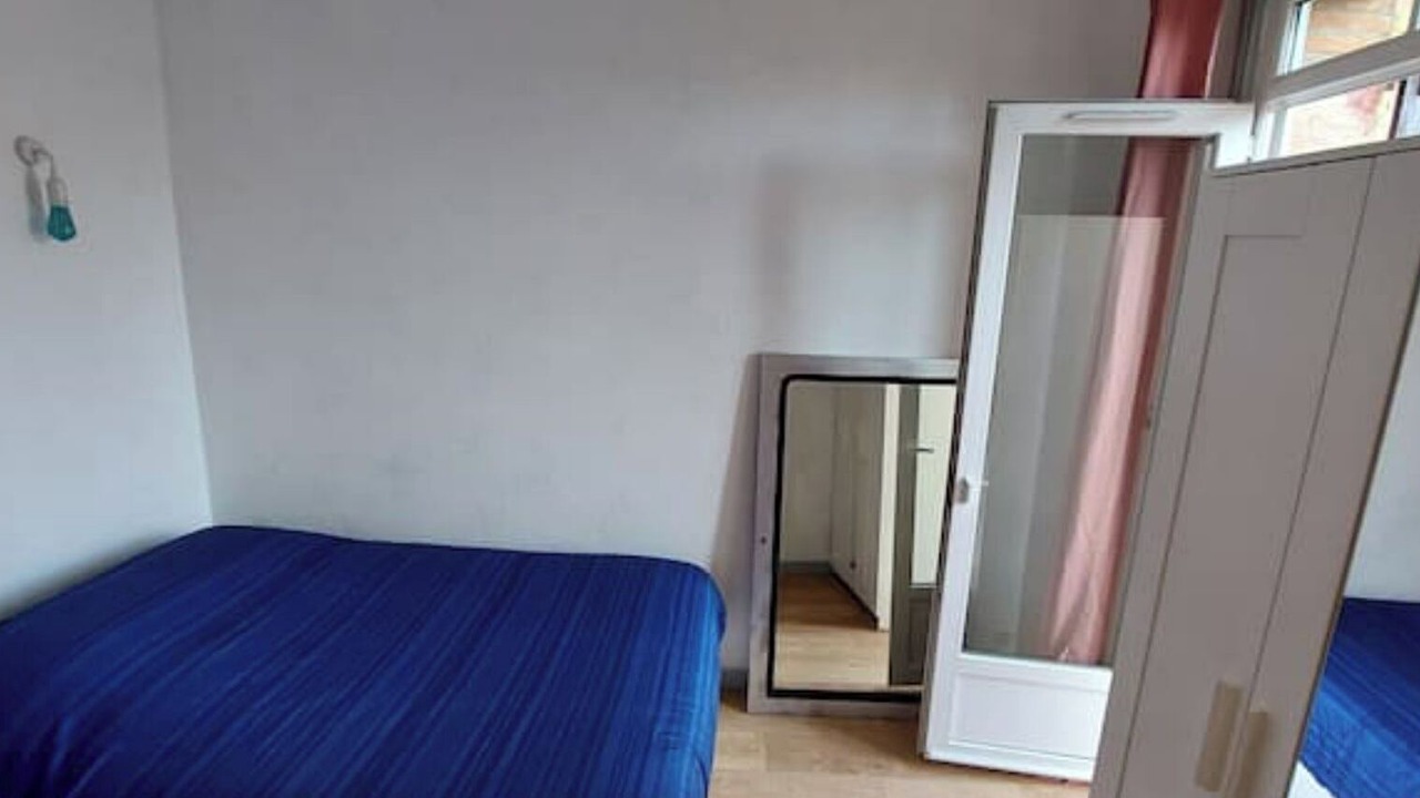 Photo of Bedroom in Arenes Romaines - Saint-Martin-du-Touch