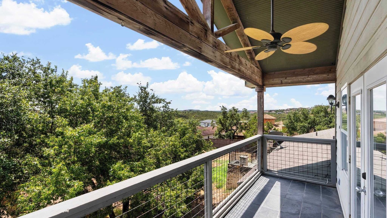 Photo of Patio Balcony in Cardinal Hills