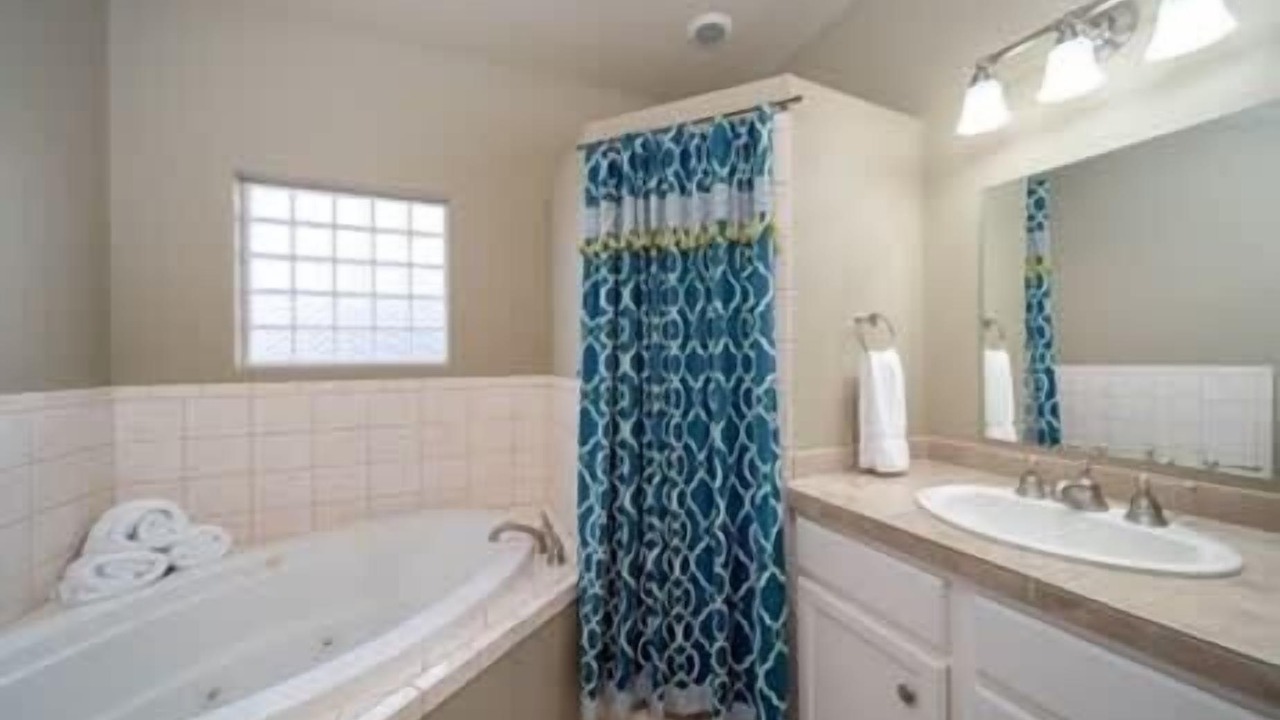 Photo of Bathroom in Cardinal Hills