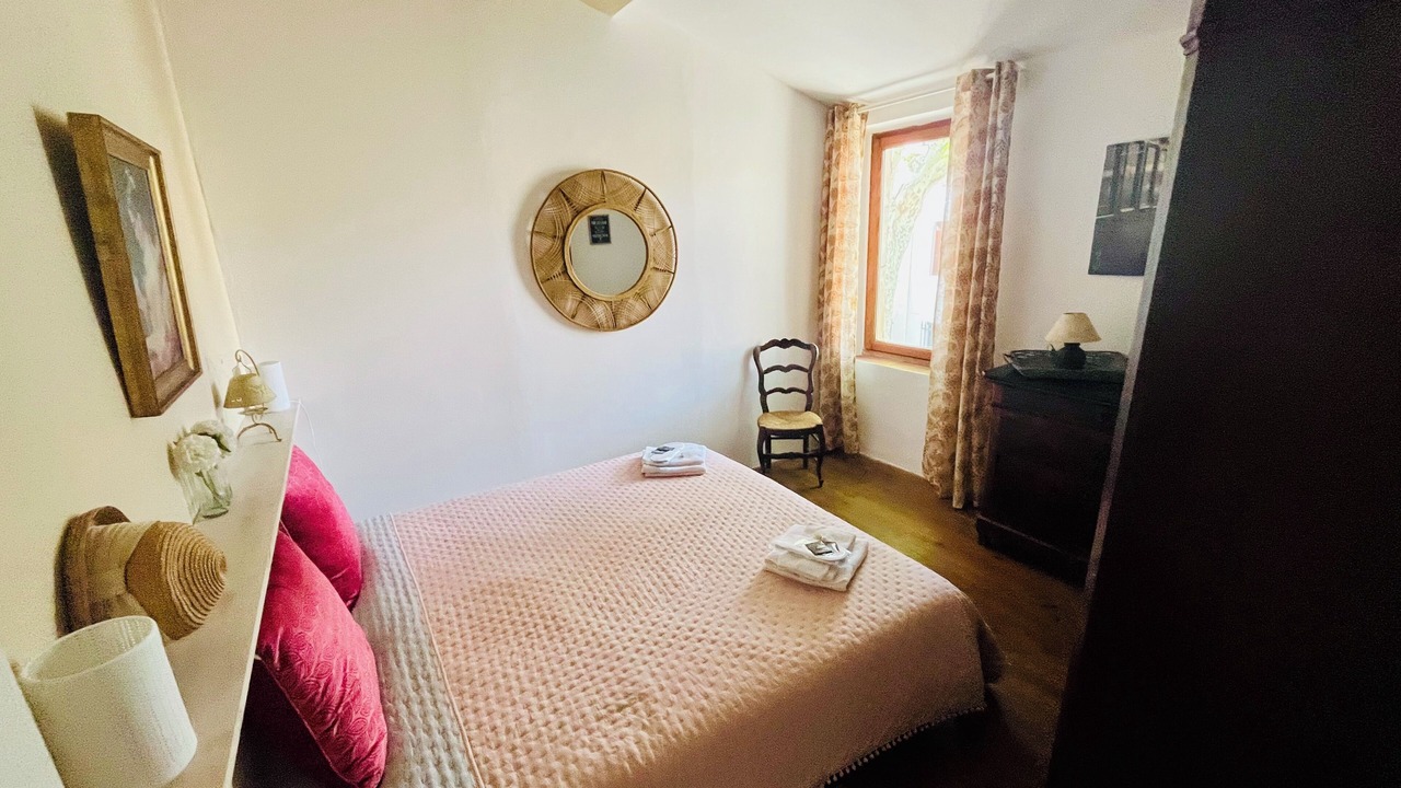 Photo of Bedroom in Talairan