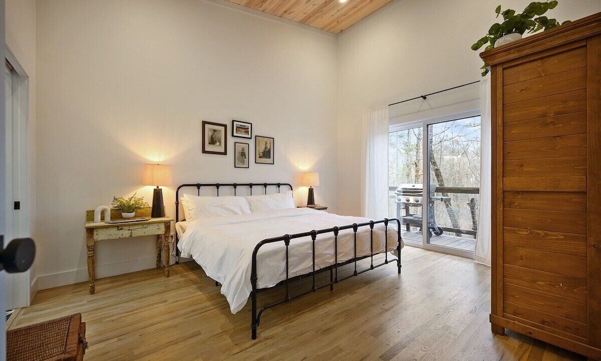 Photo of Bedroom in Broken Bow