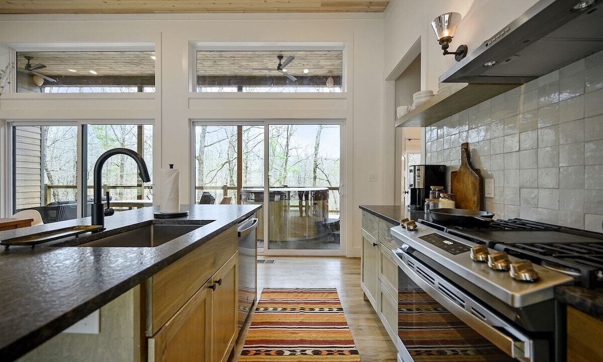 Photo of Kitchen in Broken Bow