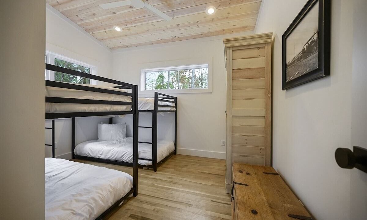 Photo of Bedroom in Broken Bow