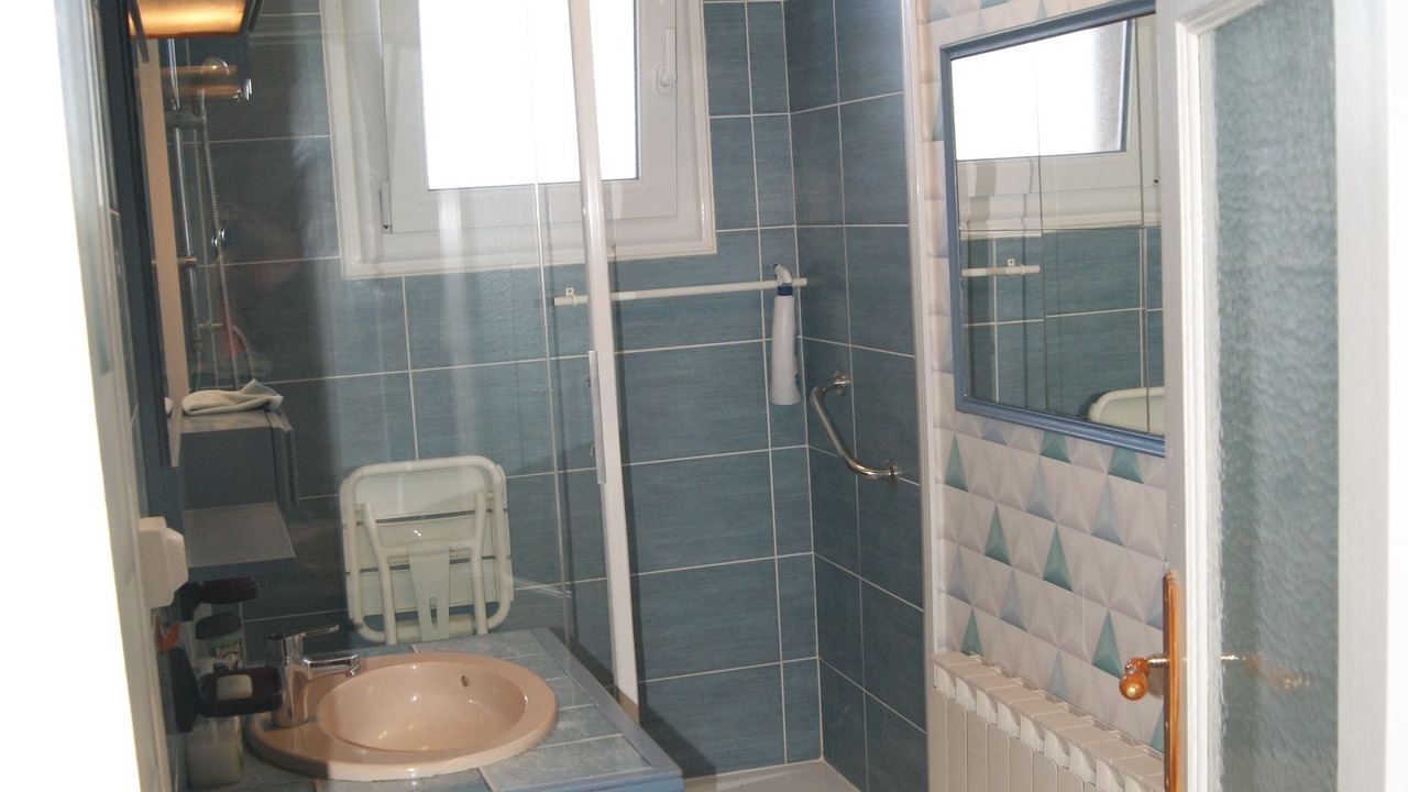 Photo of Bathroom in Le Treport