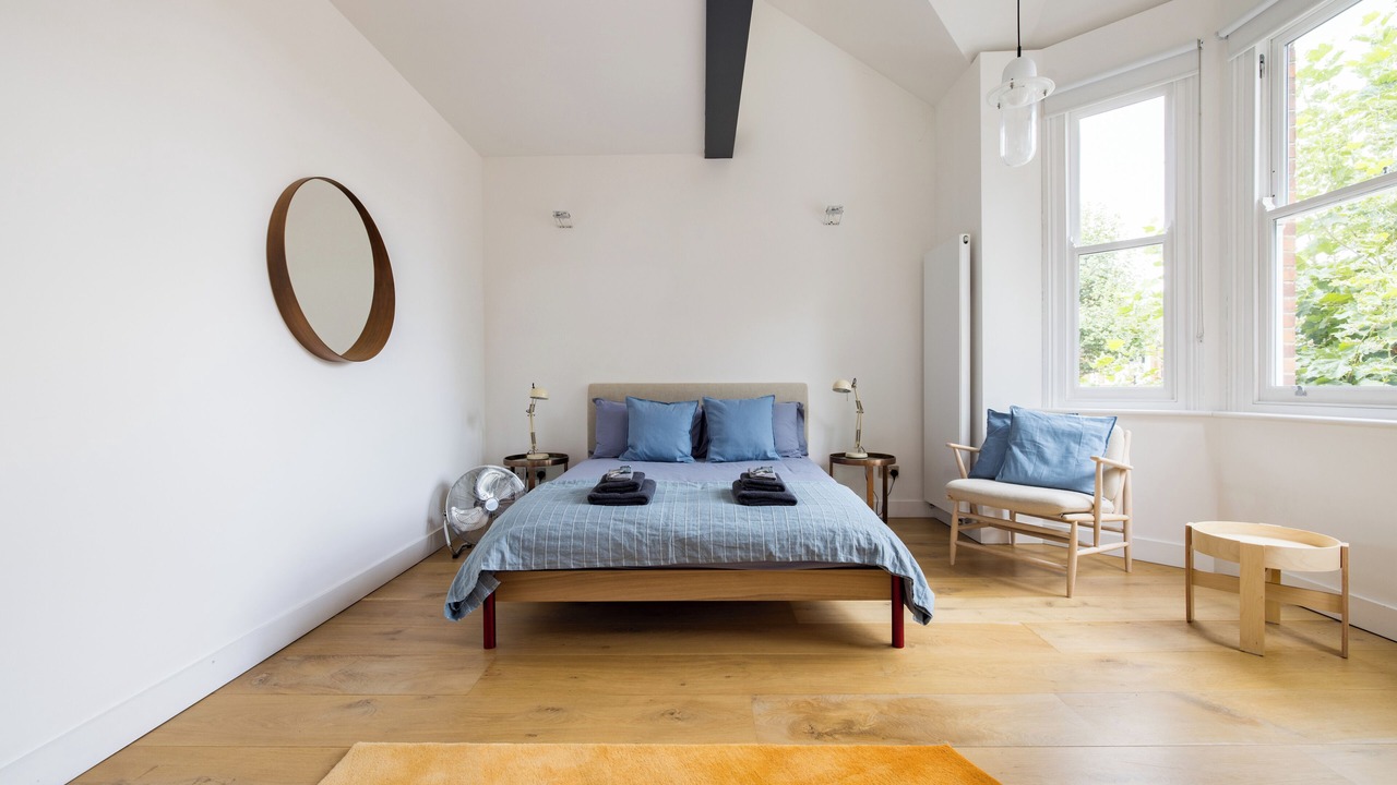 Photo of Bedroom in White City