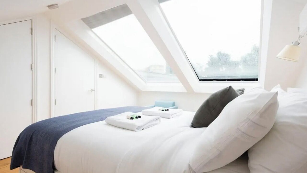 Photo of Bedroom in White City