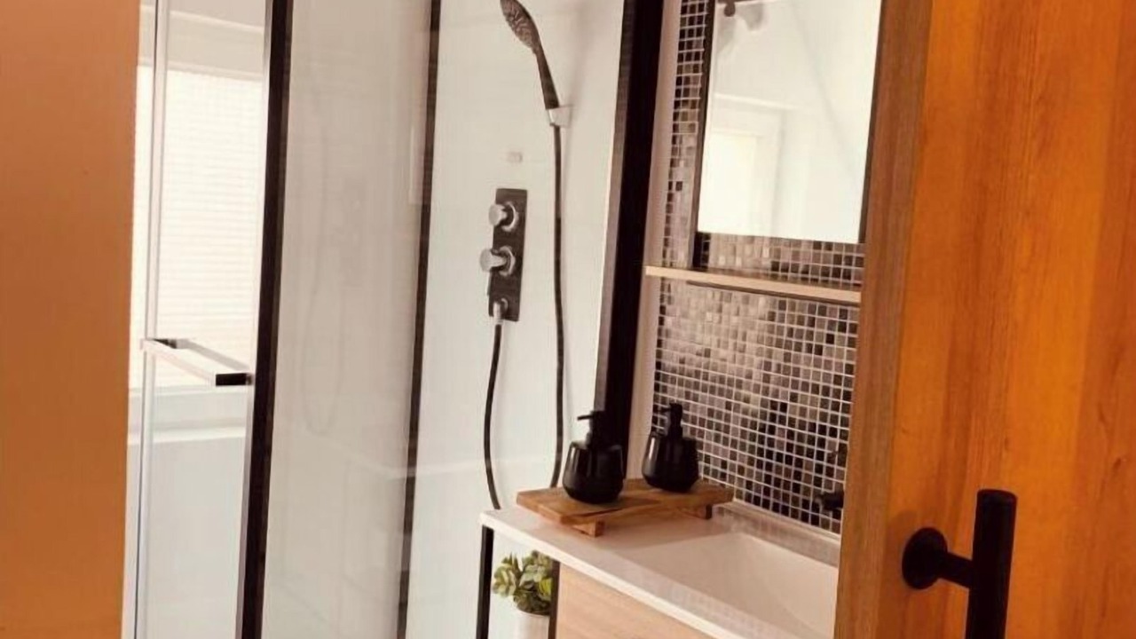 Photo of Bathroom in Saint-Omer