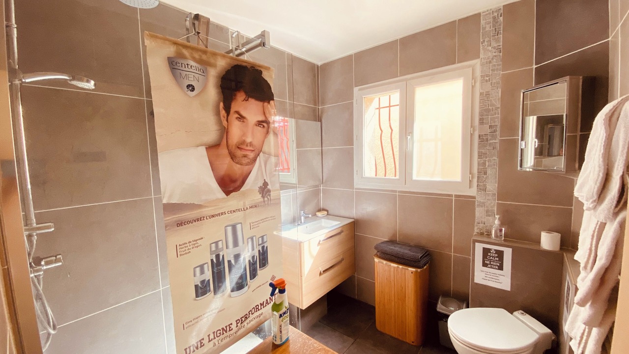 Photo of Bathroom in Villeneuve-de-la-Raho