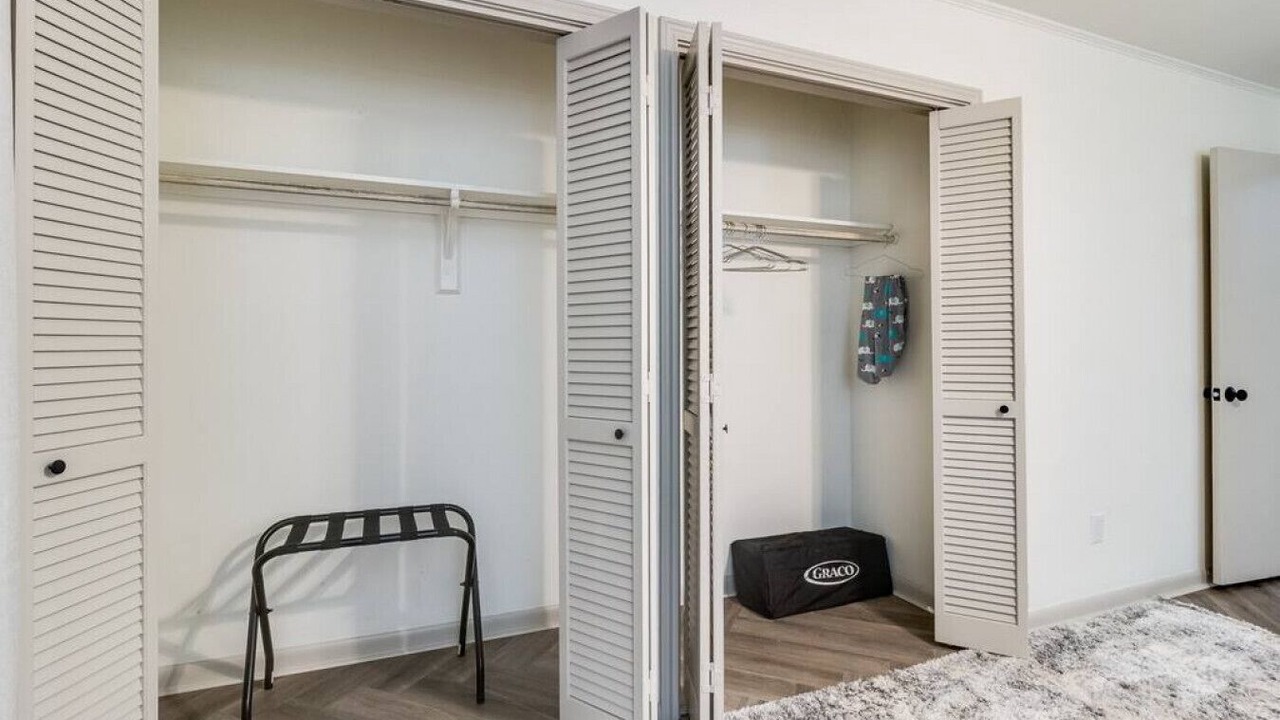 Photo of Bedroom in Crowley