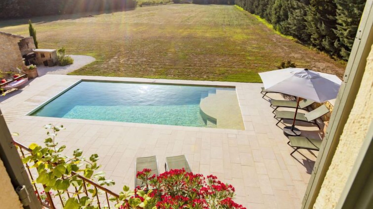 Photo of Outdoor in Pont Royal