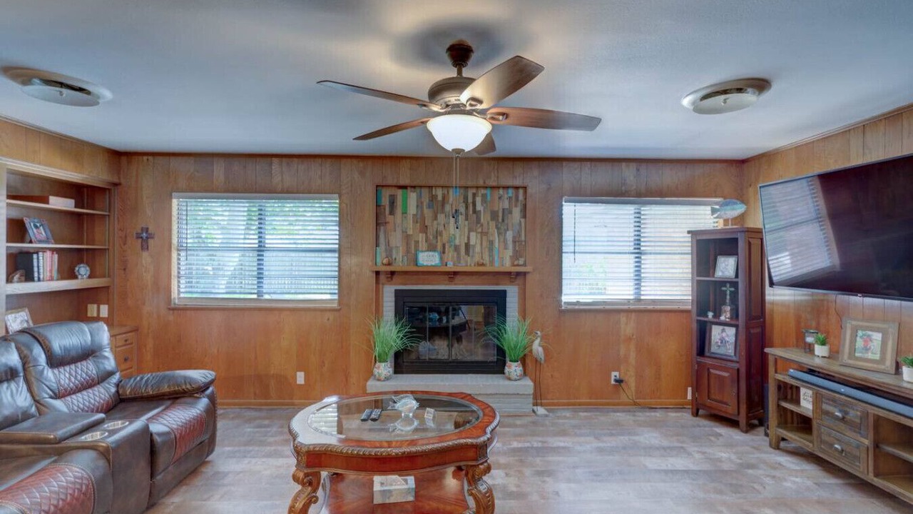 Photo of Livingroom in Ingleside