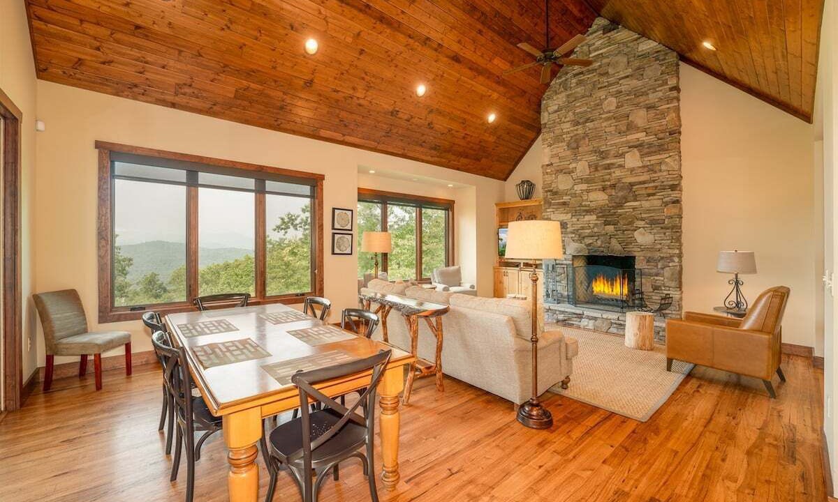 Photo of Bedroom in Pisgah Forest