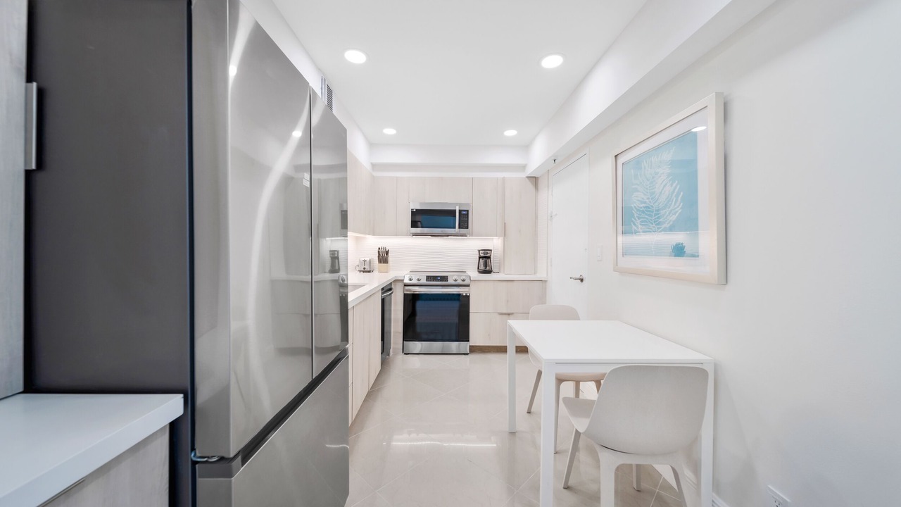 Photo of Kitchen in Hollywood South Central Beach