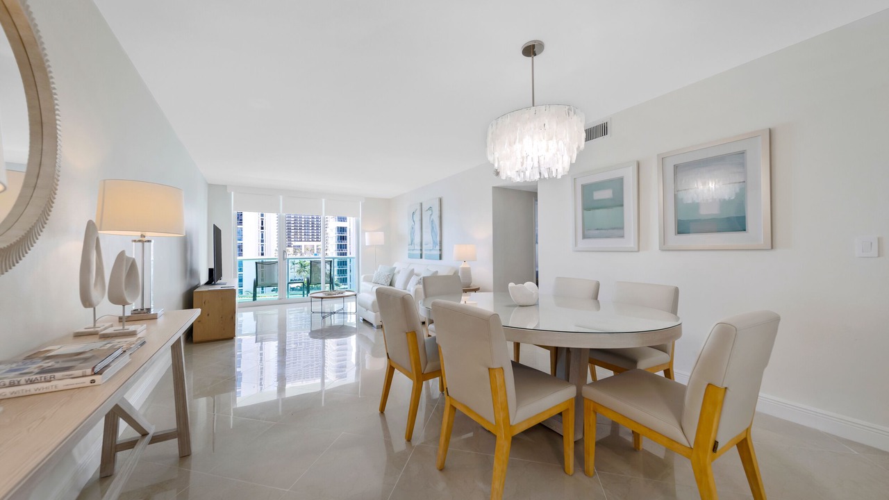 Photo of Others in Hollywood South Central Beach