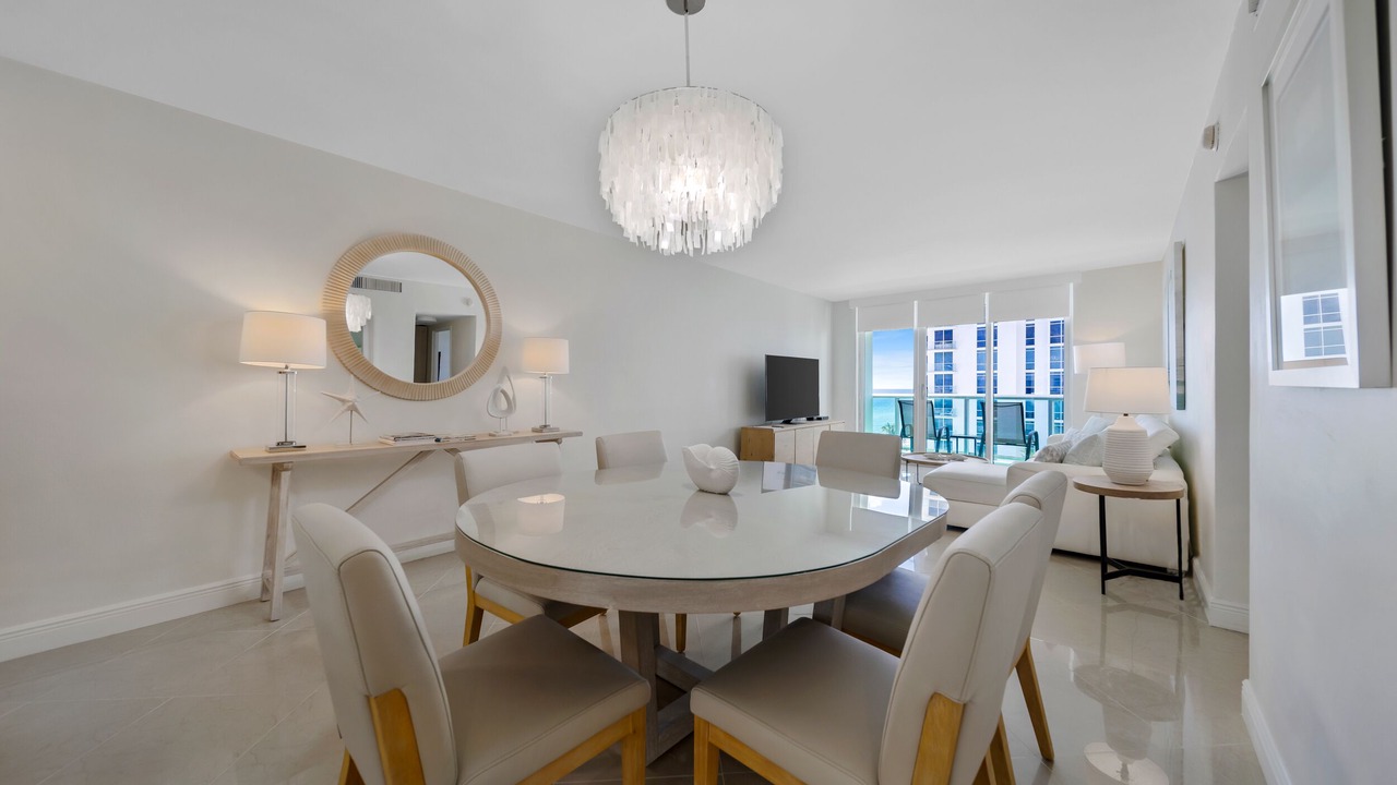 Photo of Others in Hollywood South Central Beach