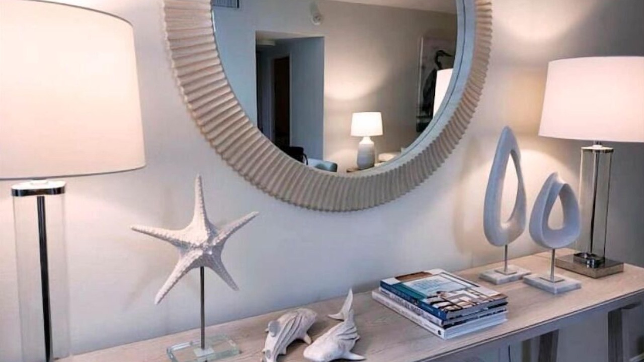 Photo of Bedroom in Hollywood South Central Beach