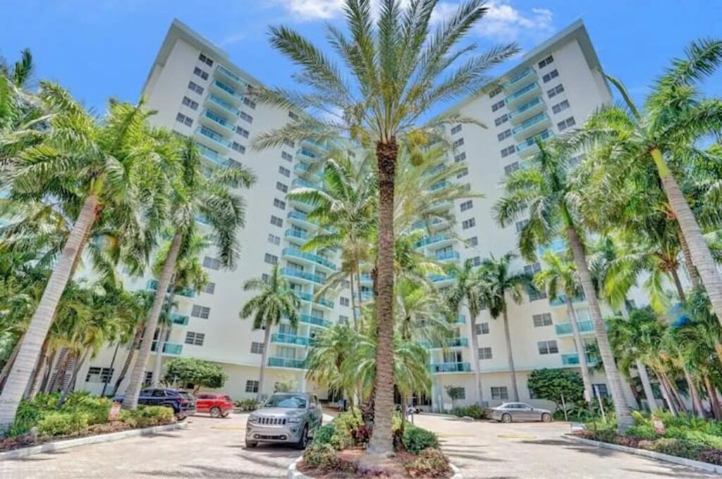 Photo of Outdoor in Hollywood South Central Beach