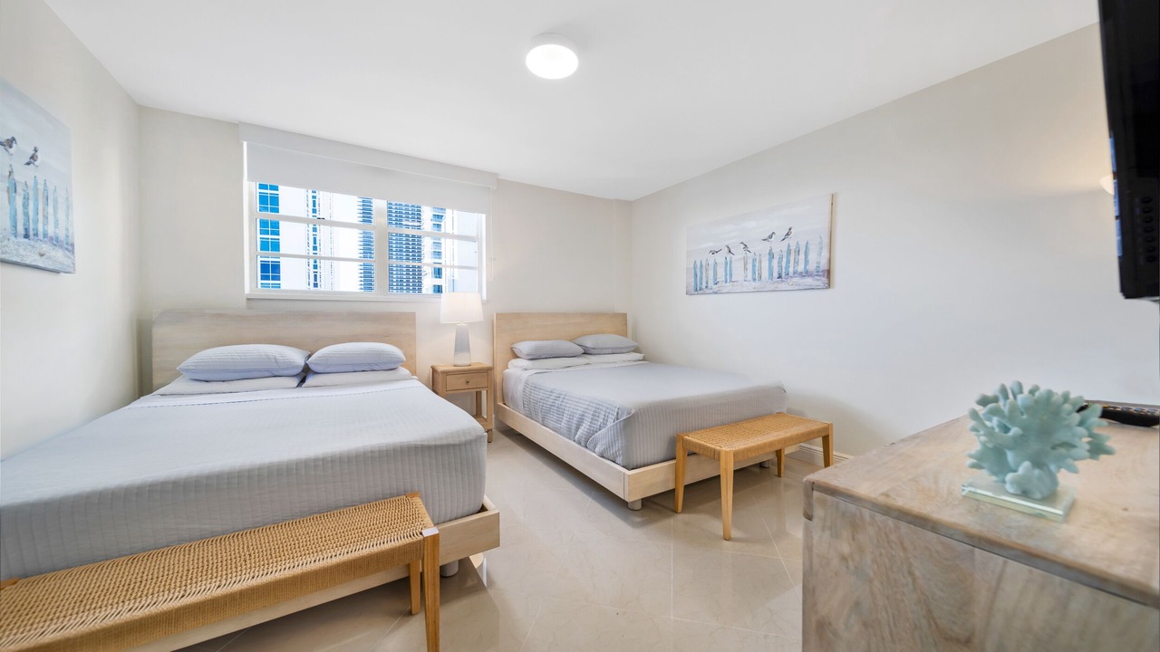 Photo of Bedroom in Hollywood South Central Beach