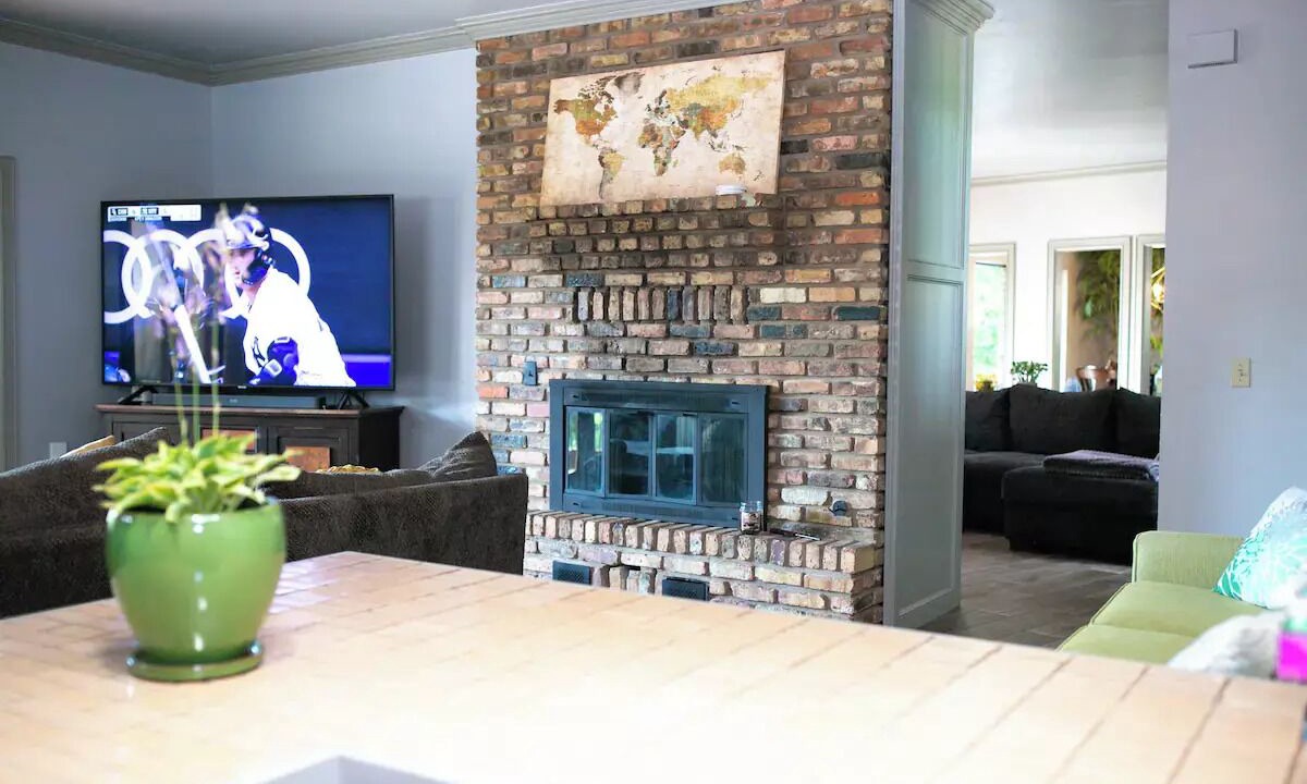 Photo of Livingroom in Warr Acres