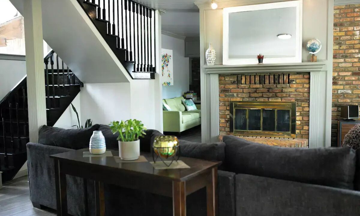 Photo of Livingroom in Warr Acres