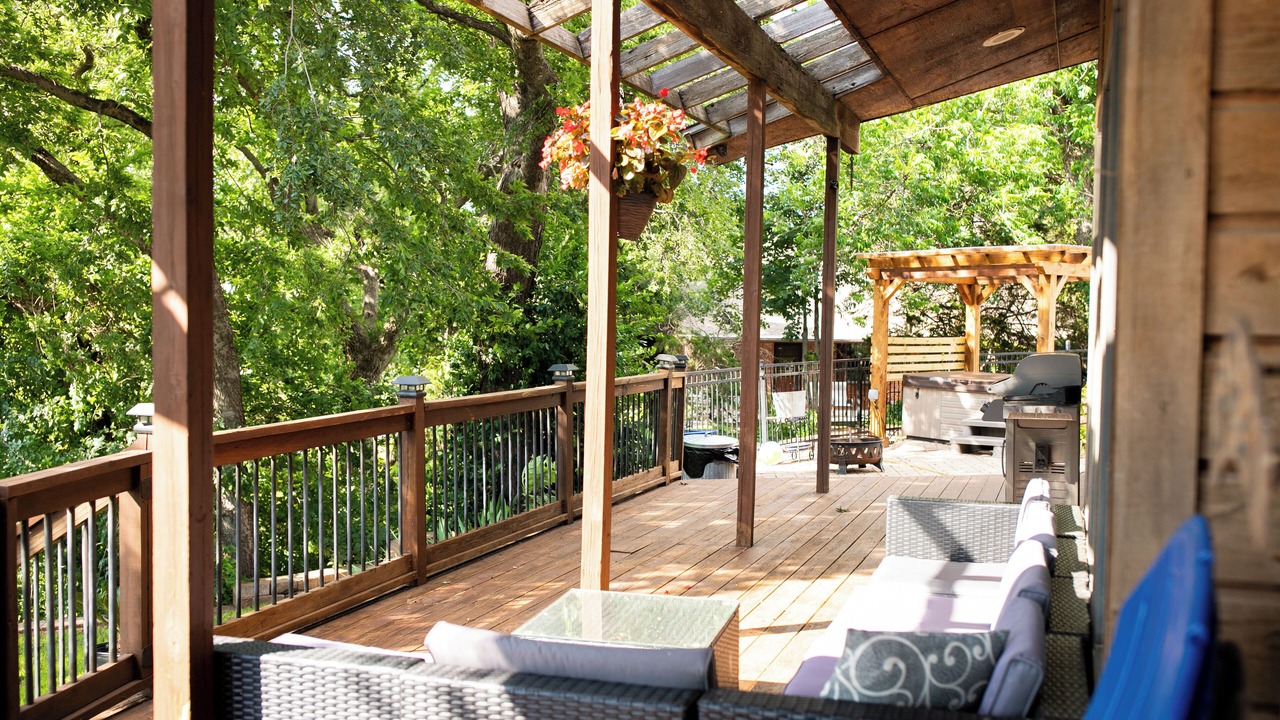 Photo of Patio Balcony in Warr Acres