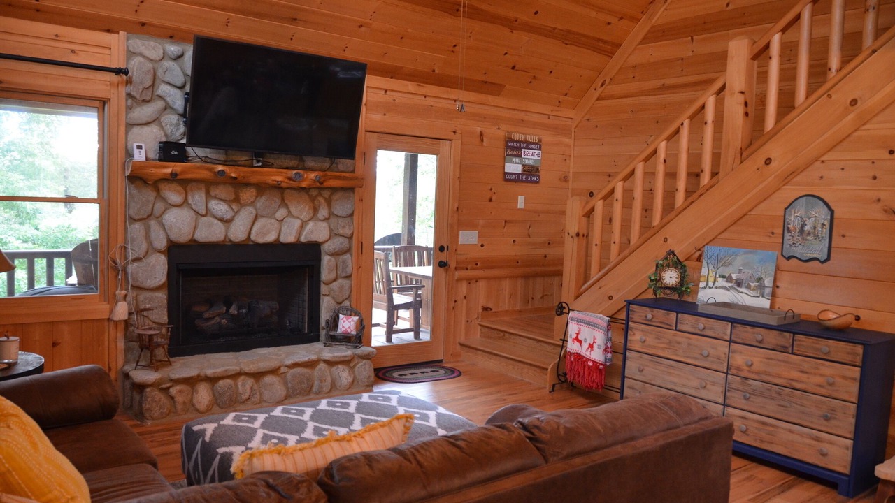 Photo of Livingroom in Morganton