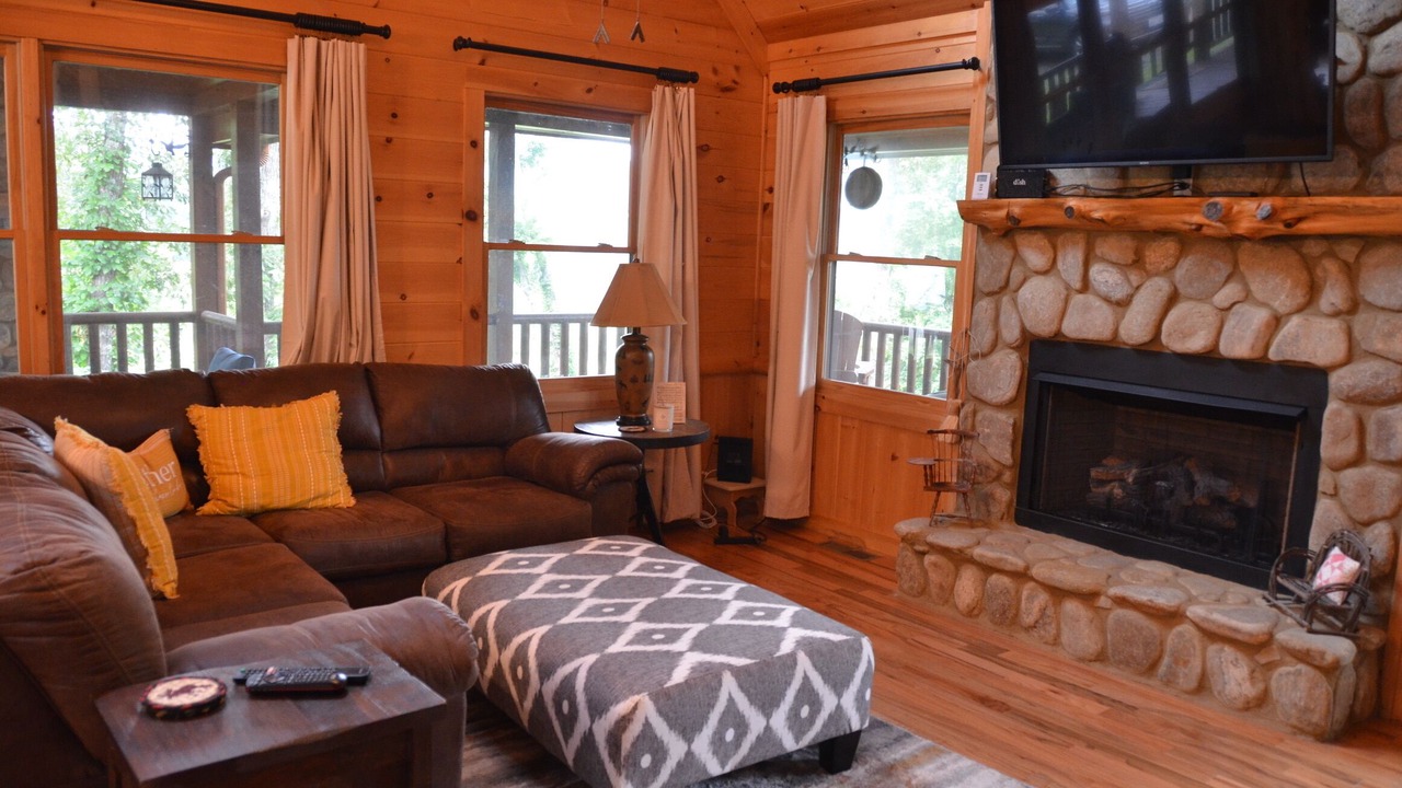 Photo of Livingroom in Morganton