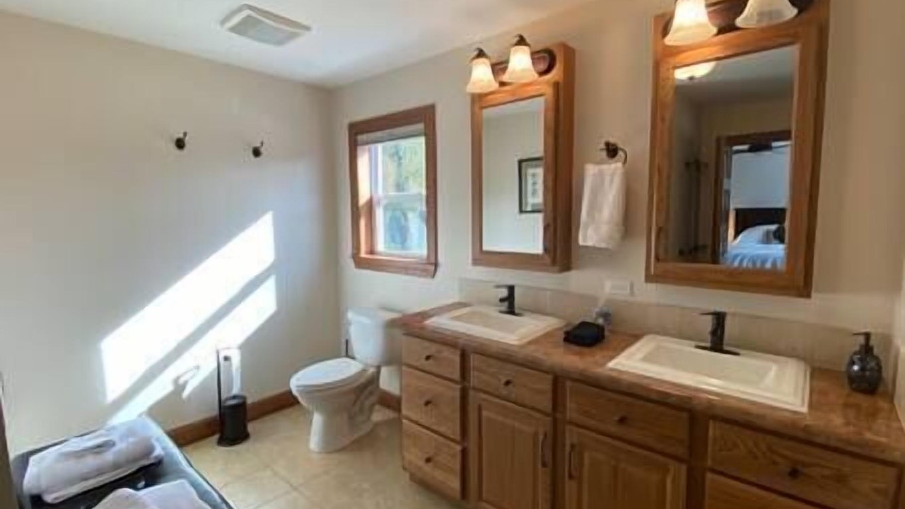 Photo of Bathroom in Cape Vincent