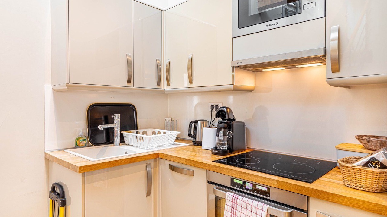 Photo of Kitchen in Republique–Point-du-Jour