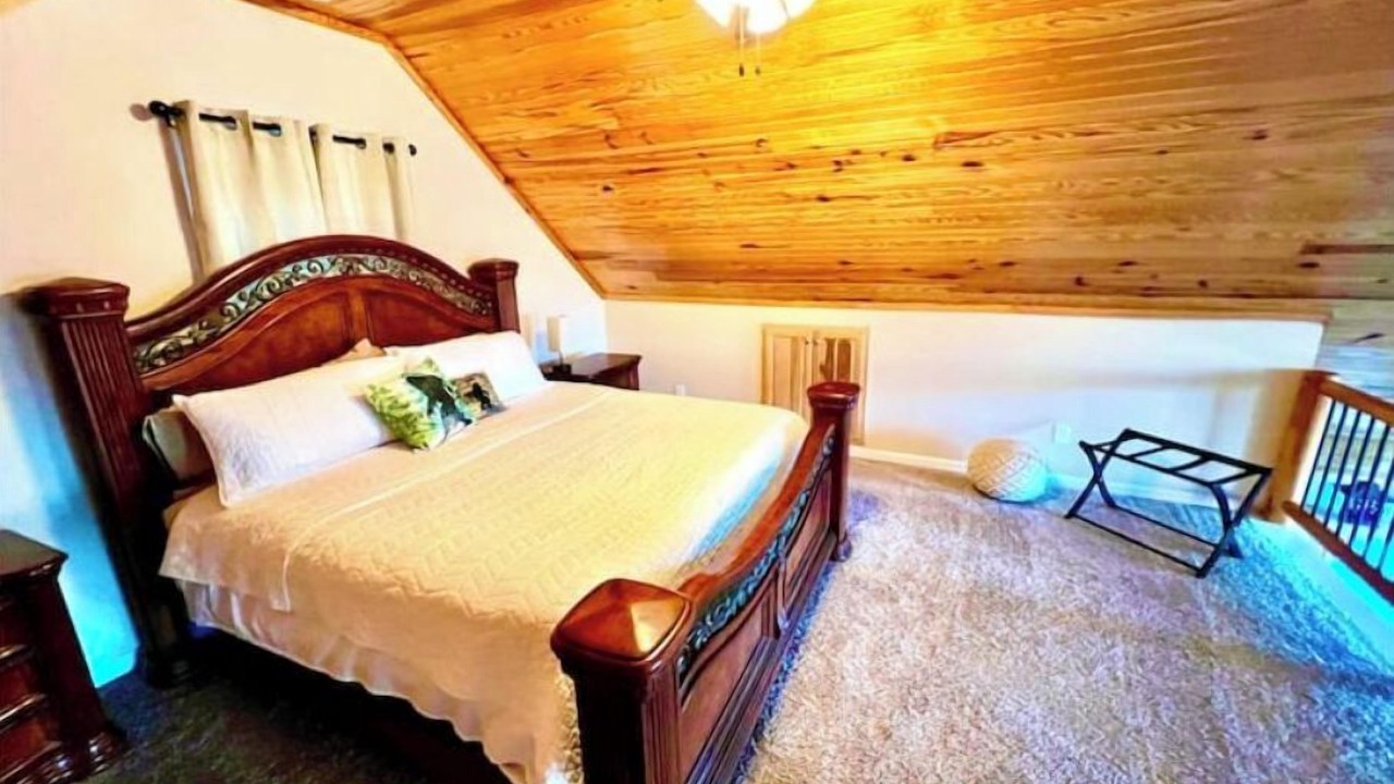 Photo of Bedroom in Clarkson