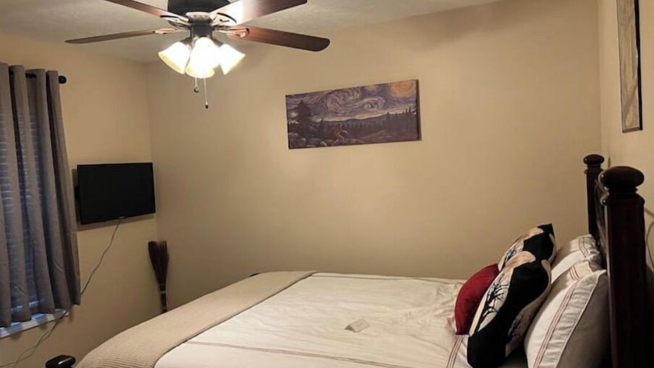 Photo of Bedroom in Clarkson