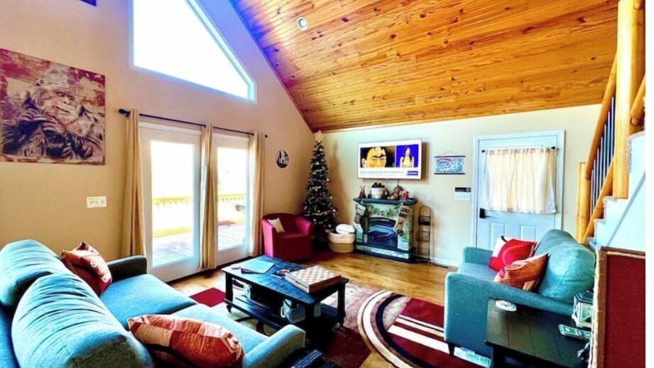 Photo of Livingroom in Clarkson