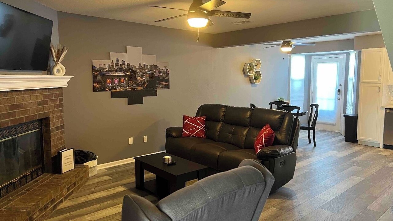 Photo of Livingroom in Blue Springs